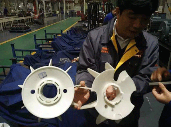 西安泰富西玛变频电机与普通电机过载的比较。