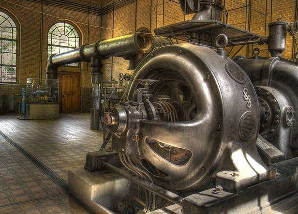 直流电机和交流电机的感应电枢原理。