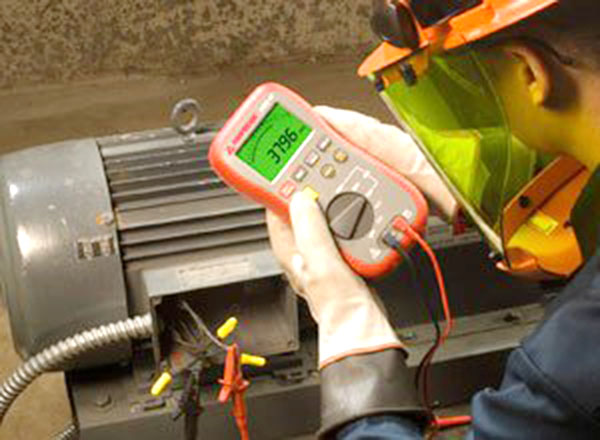 频率为60Hz的电机能否连接到50HZ电源？