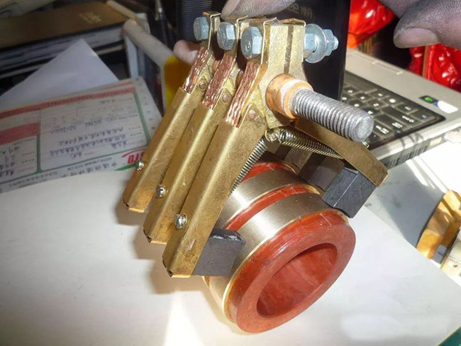 图为西安西玛高压电机滑环照片 图为西安西玛高压电机滑环照片