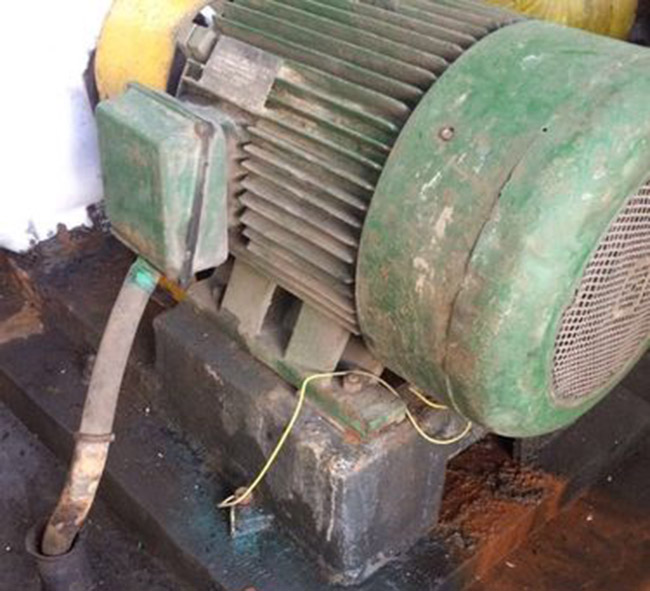 图为西安西玛电机接地照片